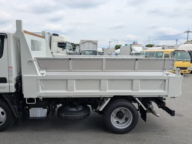 三菱 キャンター 2RG-FBA60(2WD)の写真14