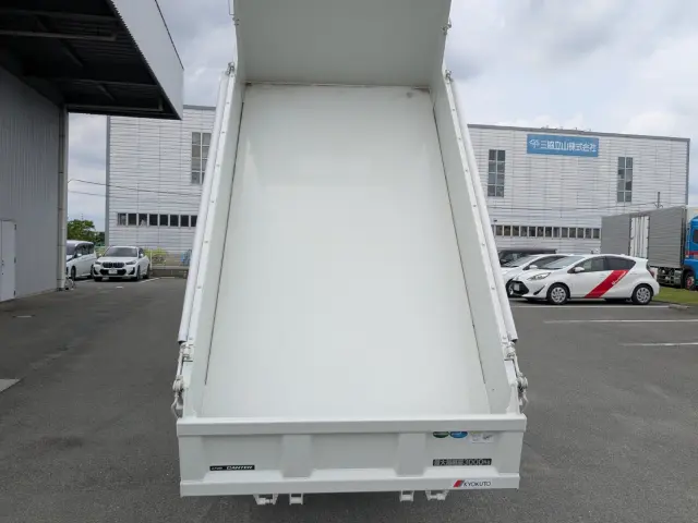 三菱 キャンター 2RG-FBA60(2WD)の写真31