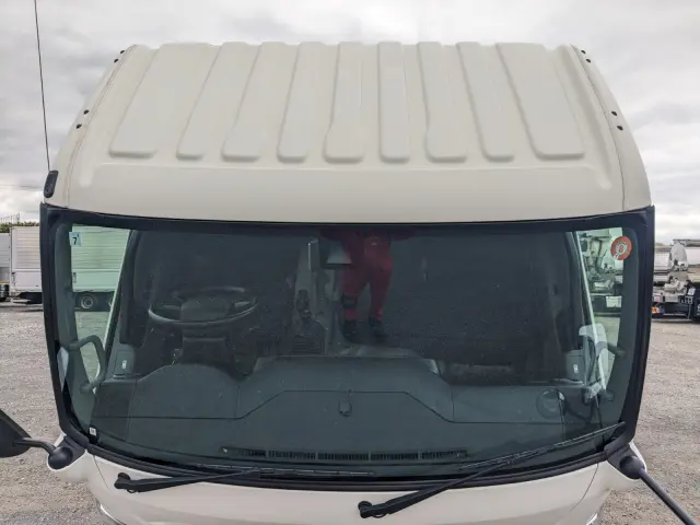 日野 デュトロ 2RG-XZU712M(2WD)の写真44