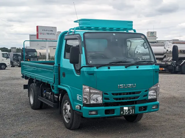 いすゞ エルフ 2RG-NKR88R(2WD)の写真2