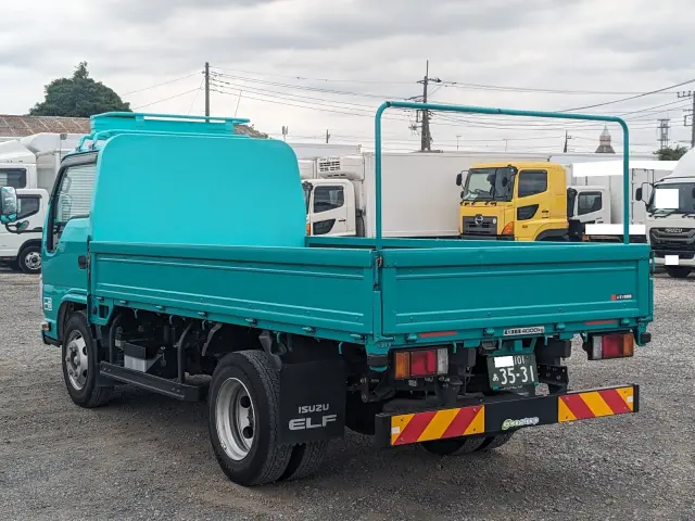 いすゞ エルフ 2RG-NKR88R(2WD)の写真3