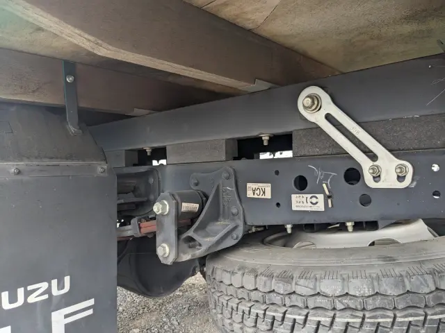 いすゞ エルフ 2RG-NKR88R(2WD)の写真19