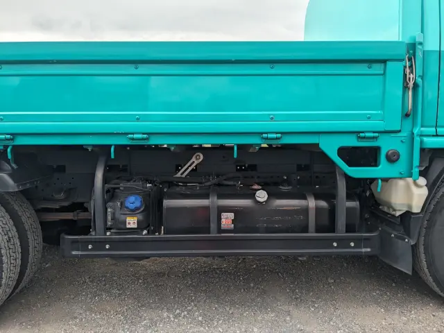 いすゞ エルフ 2RG-NKR88R(2WD)の写真24