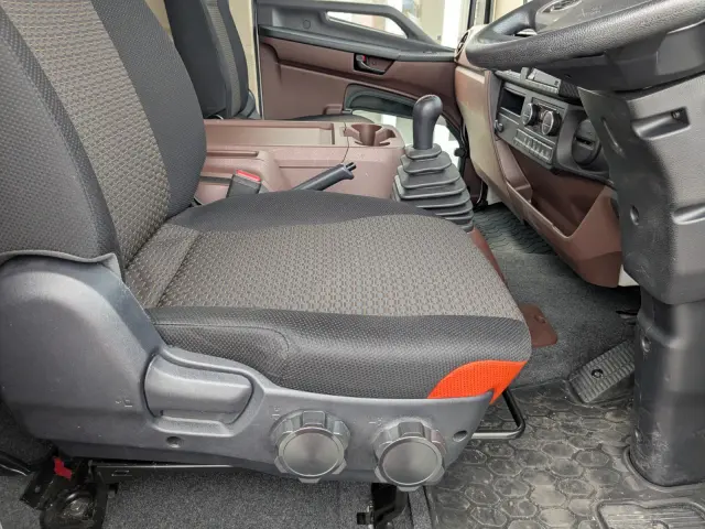 日野 レンジャー 2PG-FE2ABA(2WD)の写真27