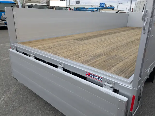 三菱 ファイター 2KG-FK65F(2WD)の写真15