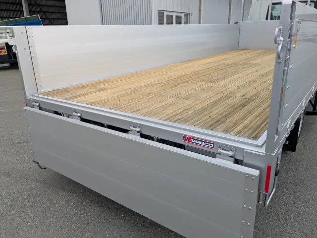 三菱 ファイター 2KG-FK65F(2WD)の写真15