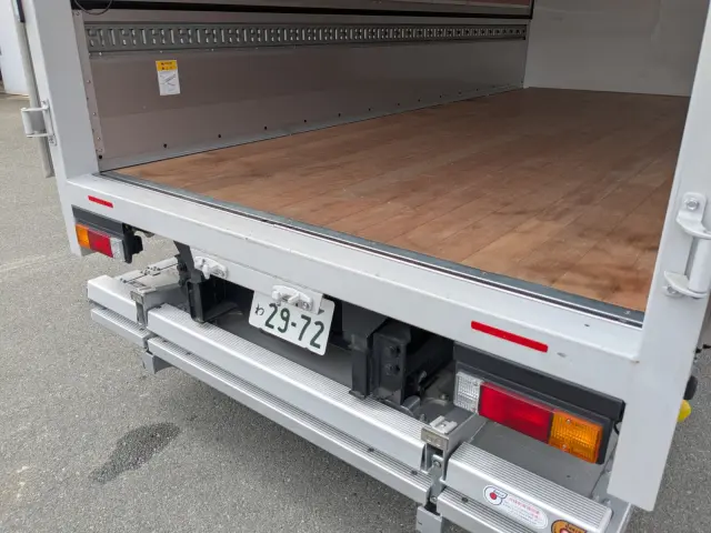 三菱 キャンター 2RG-FEB50(2WD)の写真12