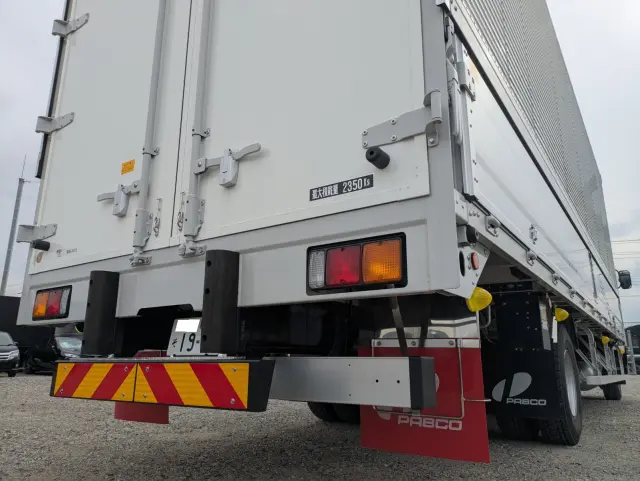 三菱 ファイター 2KG-FK65F(2WD)の写真6