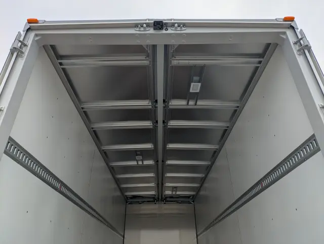 三菱 ファイター 2KG-FK65F(2WD)の写真9