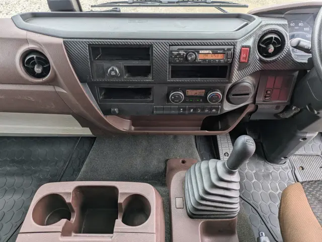 日野 レンジャー 2KG-FD2ABG(2WD)の写真24