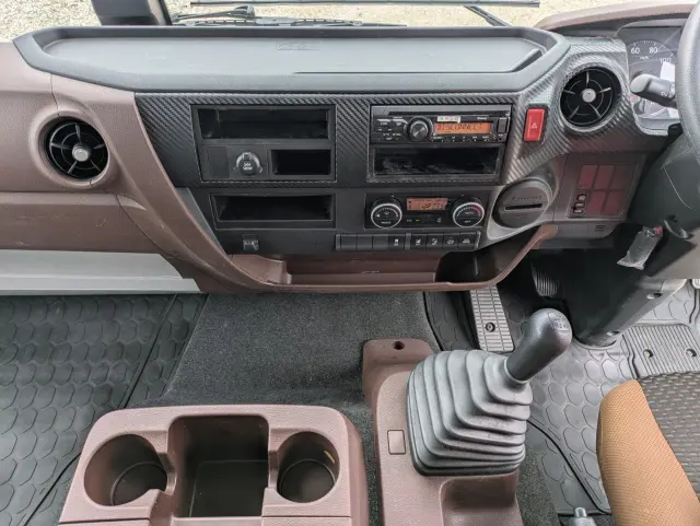 日野 レンジャー 2KG-FD2ABG(2WD)の写真30