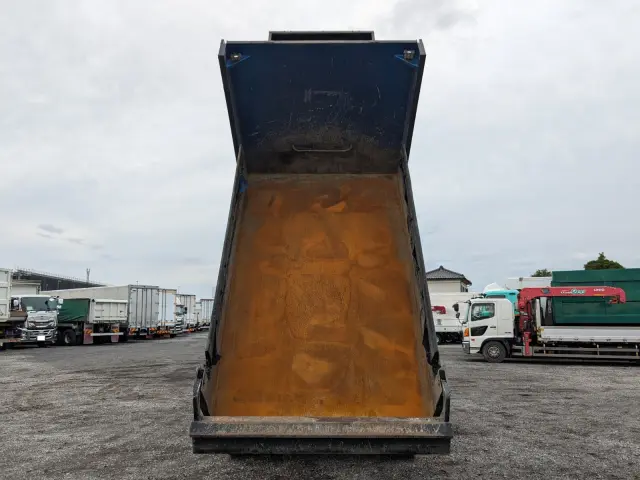 三菱 ファイター 2KG-FK62F(2WD)の写真9
