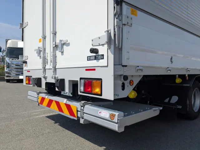 三菱 ファイター 2KG-FK65F(2WD)の写真6