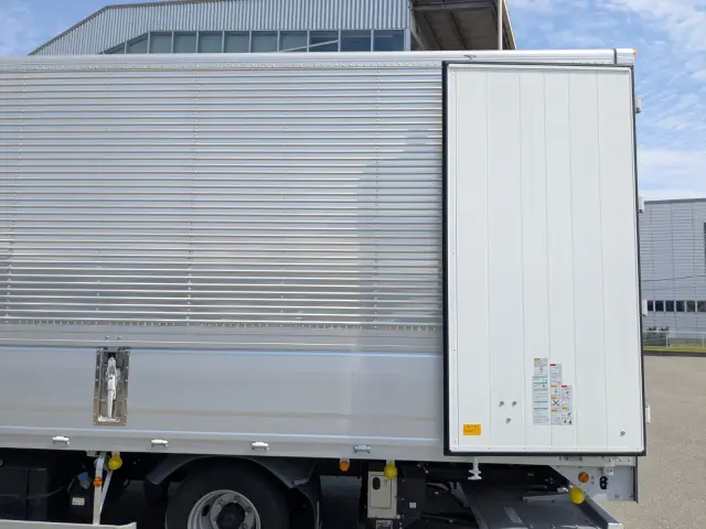 三菱 ファイター 2KG-FK65F(2WD)の写真9