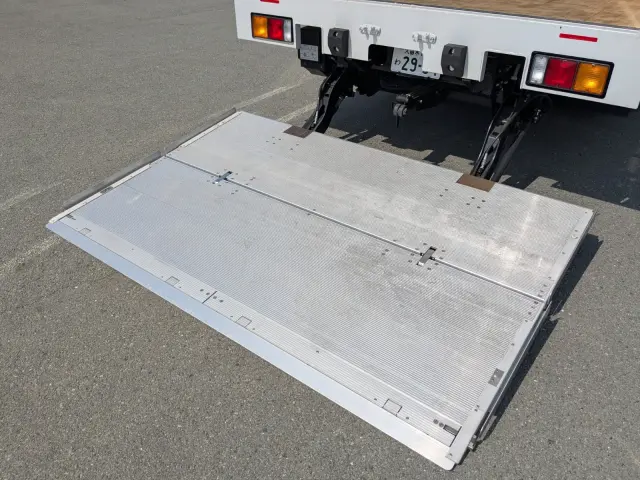 三菱 ファイター 2KG-FK65F(2WD)の写真37