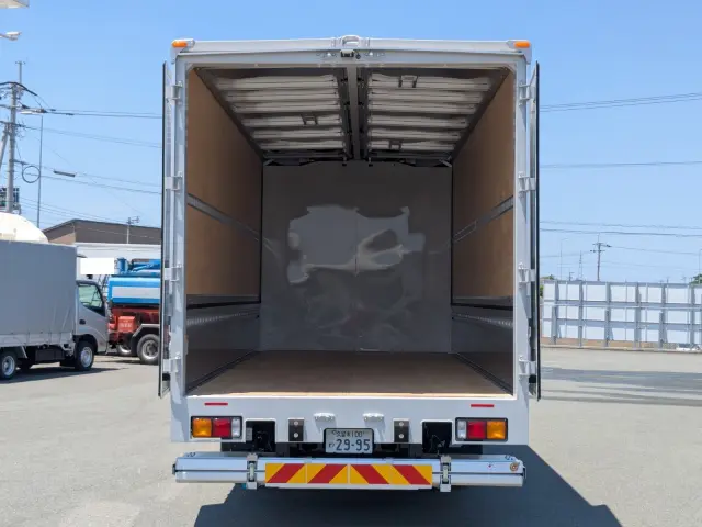 三菱 ファイター 2KG-FK65F(2WD)の写真8
