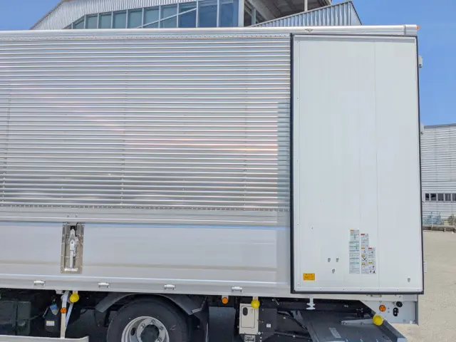三菱 ファイター 2KG-FK65F(2WD)の写真9