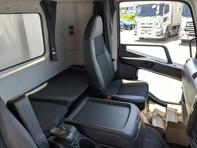 三菱 ファイター 2KG-FK65F(2WD)の写真27