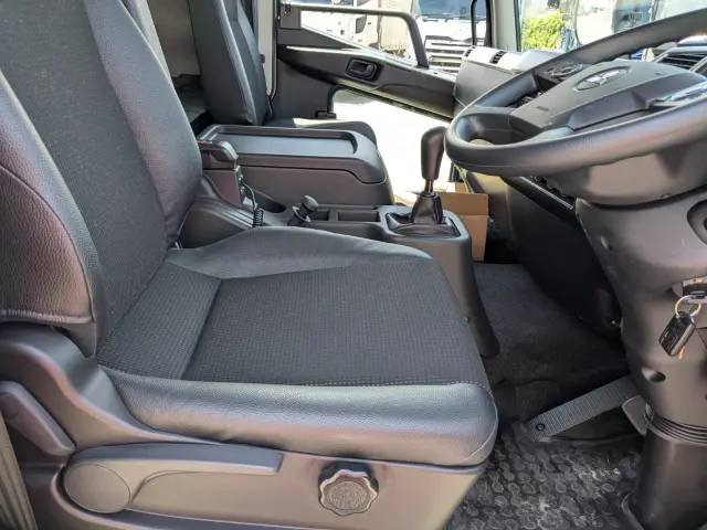 三菱 ファイター 2KG-FK65F(2WD)の写真41