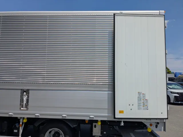 三菱 ファイター 2KG-FK65F(2WD)の写真9