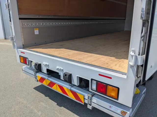三菱 ファイター 2KG-FK65F(2WD)の写真17