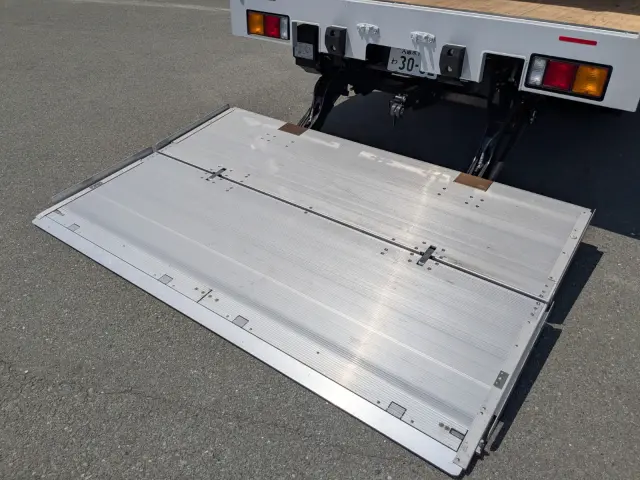 三菱 ファイター 2KG-FK65F(2WD)の写真37
