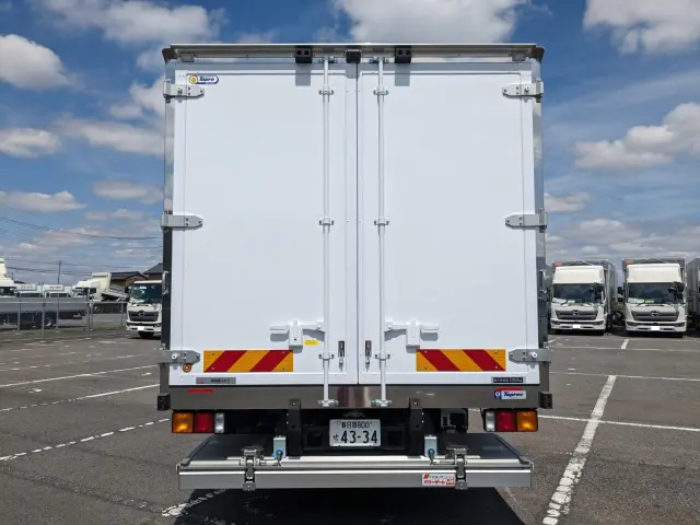 三菱 ファイター 2KG-FK65F(2WD)の写真5