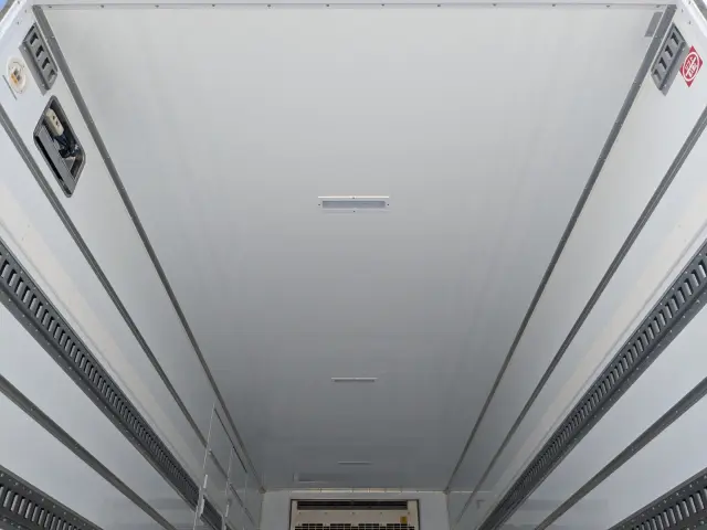 三菱 ファイター 2KG-FK65F(2WD)の写真16