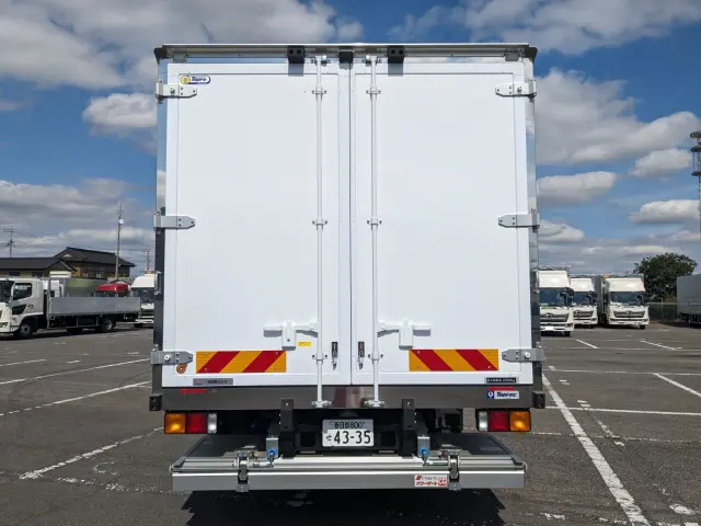 三菱 ファイター 2KG-FK65F(2WD)の写真5