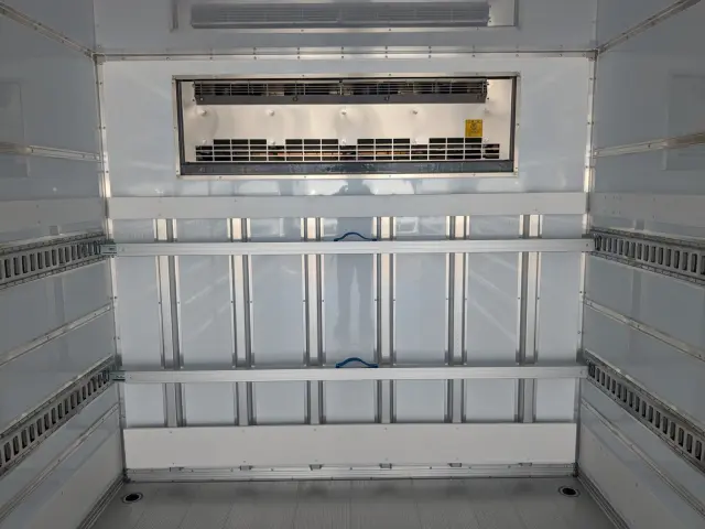 三菱 ファイター 2KG-FK65F(2WD)の写真19