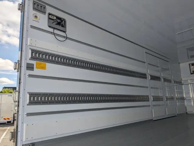 三菱 ファイター 2KG-FK65F(2WD)の写真22