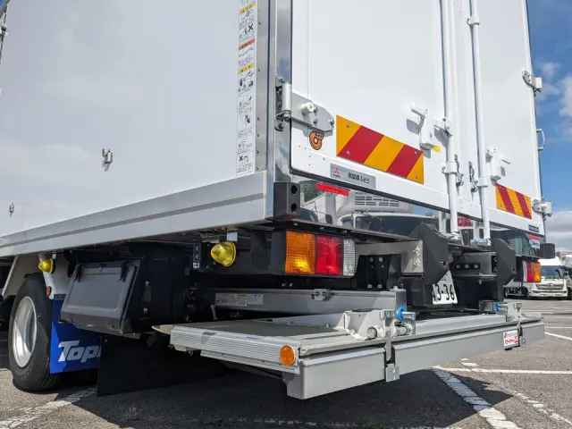 三菱 ファイター 2KG-FK65F(2WD)の写真7