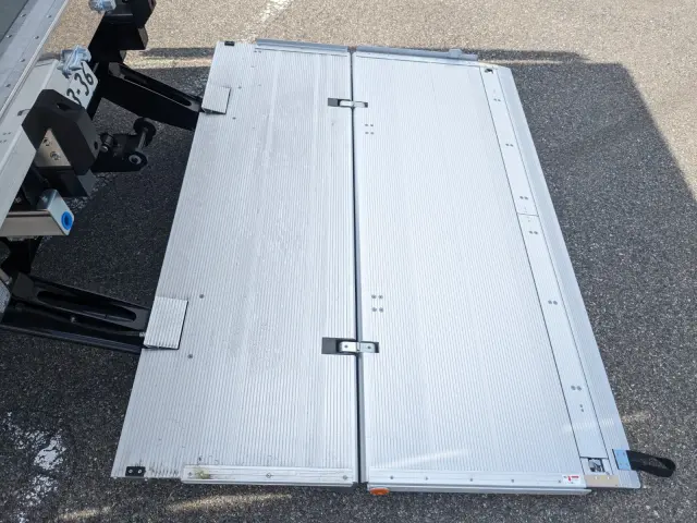 三菱 ファイター 2KG-FK65F(2WD)の写真11