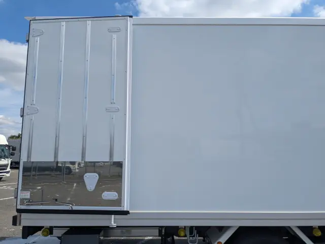 三菱 ファイター 2KG-FK65F(2WD)の写真34