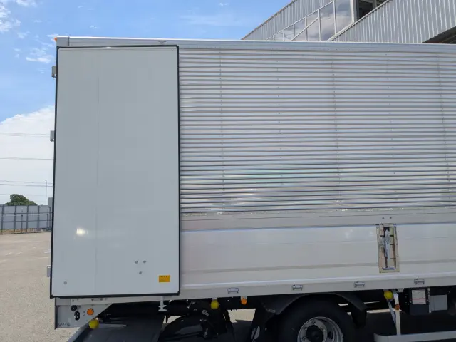 三菱 ファイター 2KG-FK65F(2WD)の写真13