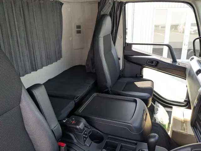 三菱 ファイター 2KG-FK65F(2WD)の写真27
