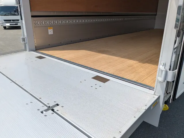 三菱 ファイター 2KG-FK65F(2WD)の写真38