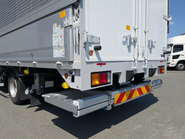 三菱 ファイター 2KG-FK65F(2WD)の写真5