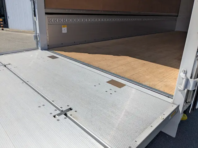 三菱 ファイター 2KG-FK65F(2WD)の写真38