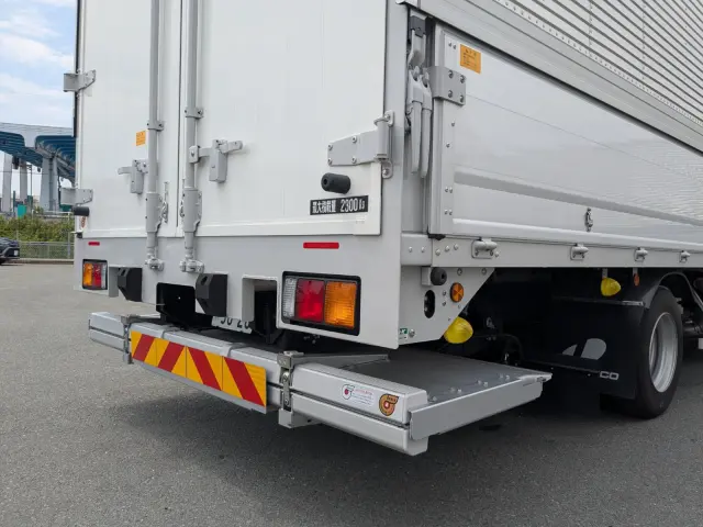 三菱 ファイター 2KG-FK65F(2WD)の写真6