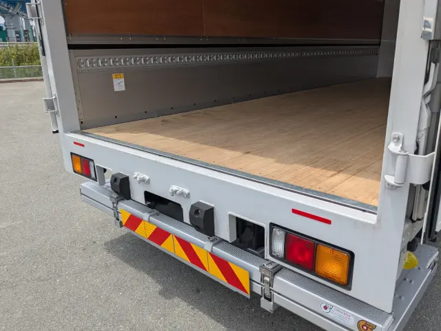 三菱 ファイター 2KG-FK65F(2WD)の写真17