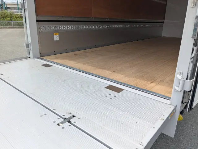 三菱 ファイター 2KG-FK65F(2WD)の写真38