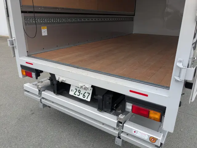 三菱 キャンター 2RG-FEB50(2WD)の写真12