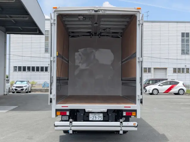 三菱 キャンター 2RG-FEB50(2WD)の写真8