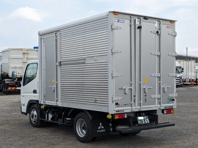 三菱 キャンター 2RG-FBA20(2WD)の写真3