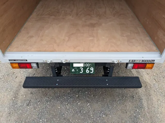 三菱 キャンター 2RG-FBA20(2WD)の写真9