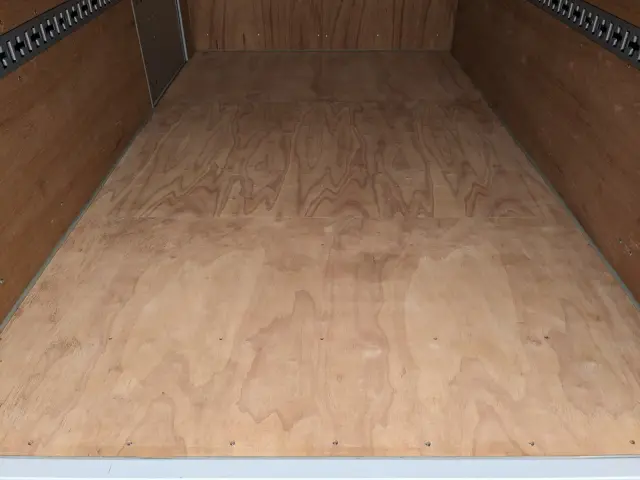 三菱 キャンター 2RG-FBA20(2WD)の写真11