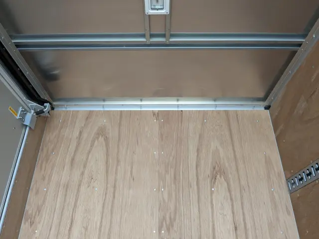 三菱 キャンター 2RG-FBA20(2WD)の写真14