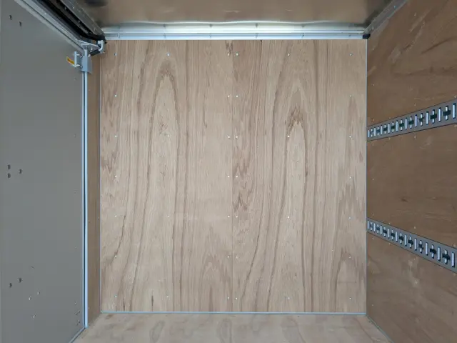 三菱 キャンター 2RG-FBA20(2WD)の写真15