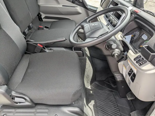 三菱 キャンター 2RG-FBA20(2WD)の写真27